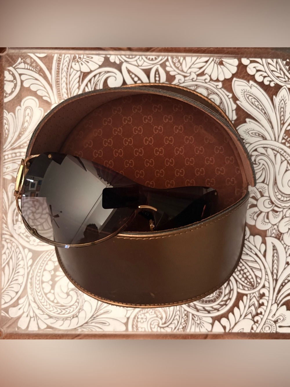 EUC Vintage Gucci Y2K Sunglasses